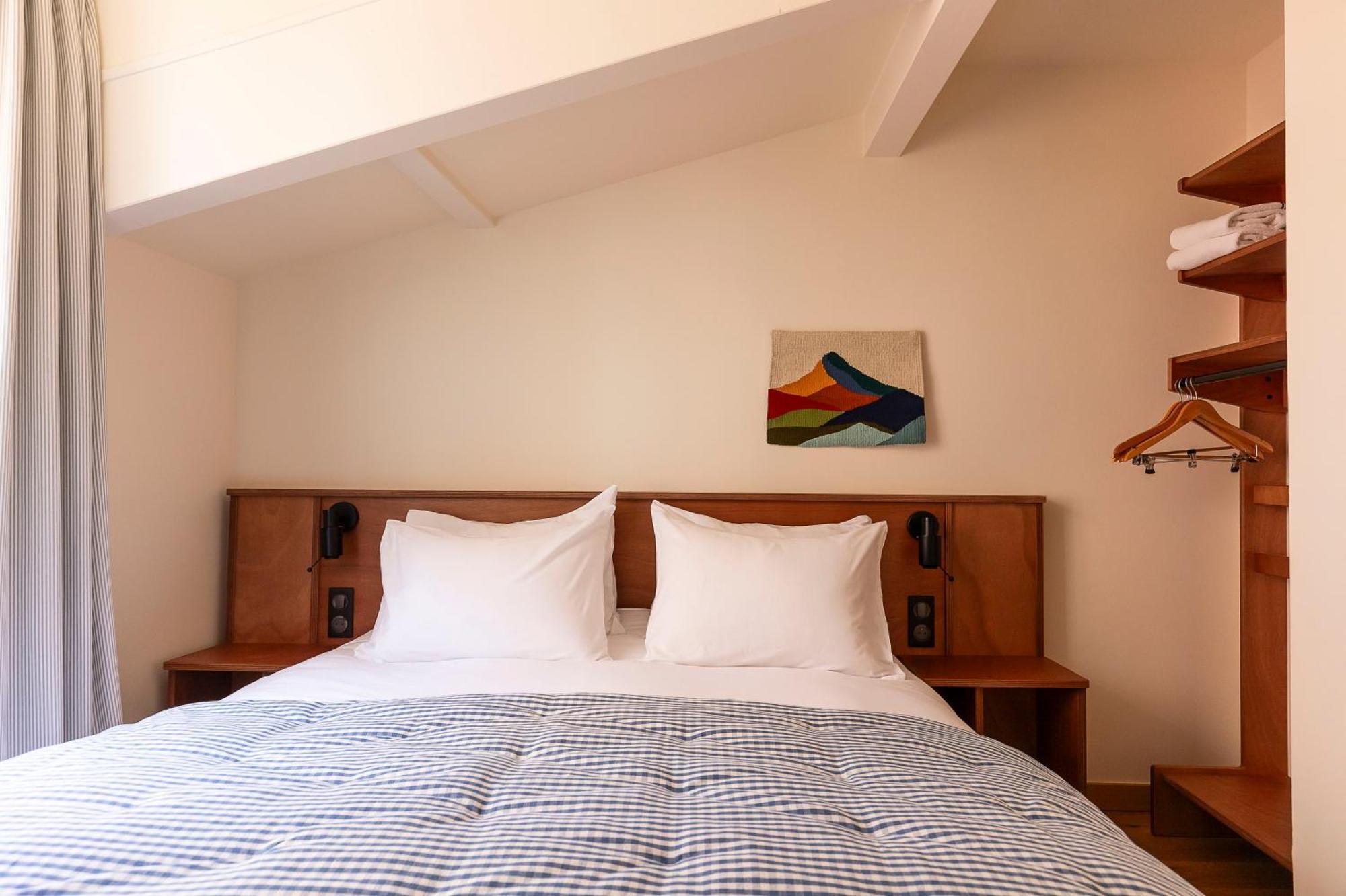 Georges Vi Hotel 3*
